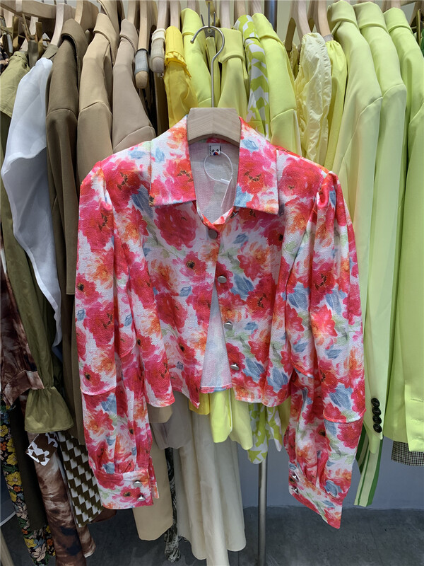goods in stock! [Yan Zhen] fashion printed bubble sleeve short coat 33611# PCZ