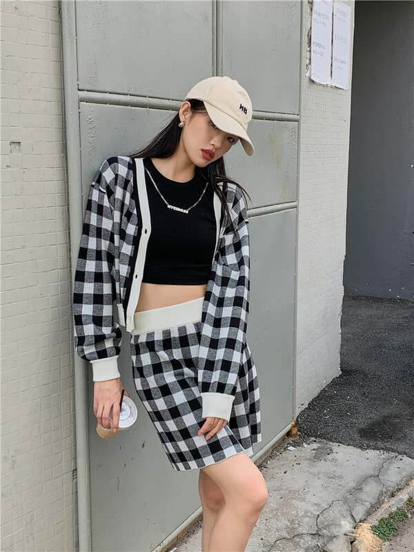 New year in early spring! [Yang lotus] American Plaid knitted cardigan + high waist slim Skirt Set (including 6% wool) s12171030# jhy