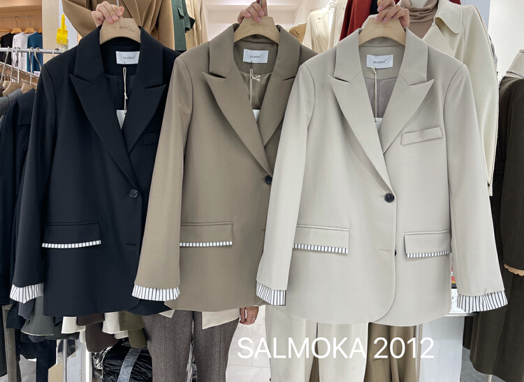 goods in stock! New year in early spring! [salmoka] Korean fashion design sense splicing loose suit 2012# jhy