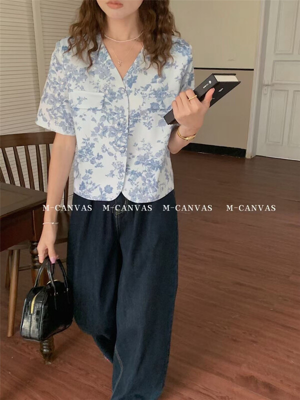 New in early summer! [m-canvas] temperament fashion V-neck printed shirt t8166# lwy