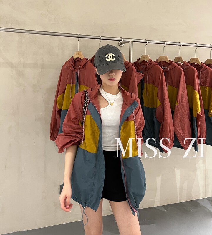 [miss Zi] Korean personalized color blocking hooded sunscreen shirt 2379# cqw