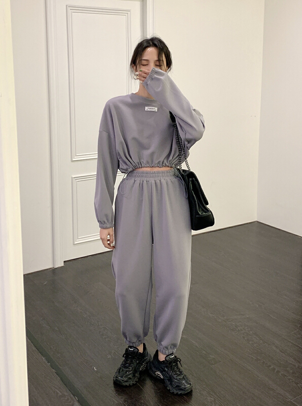 New year in early spring! [MRA] Korean version of fashion small sticker bodysuit + casual pants set j2109\zxl