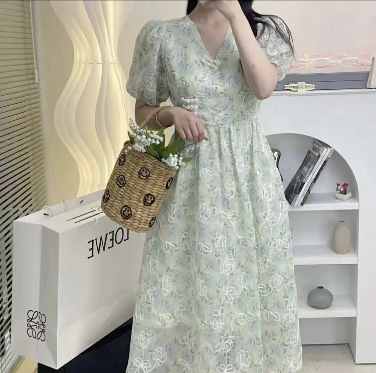 【盈盈新衣】復古旗袍扣V領刺繡提花碎花連衣裙  YS1-7446#  CL