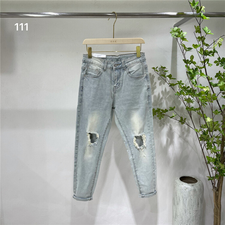 New year in early spring! [wild squirrel] one button versatile hole jeans 111# ZZL