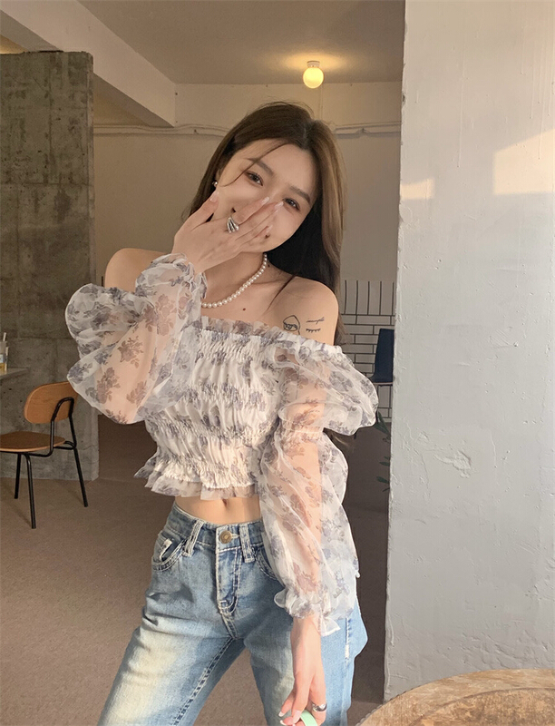 goods in stock! New in early summer! [timely rain] Han Feng ins sweet temperament sea salt splicing floral square neck bubble sleeve shirt (only shirts) 04225# WPL