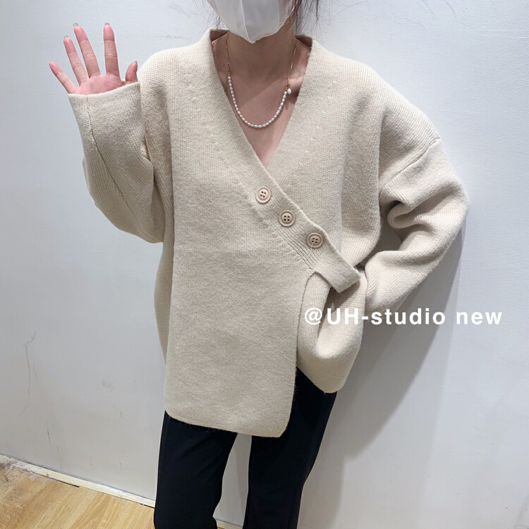 Original price 100.39! New year in early spring! [uh] design sense side split warm sweater 7209# hjy
