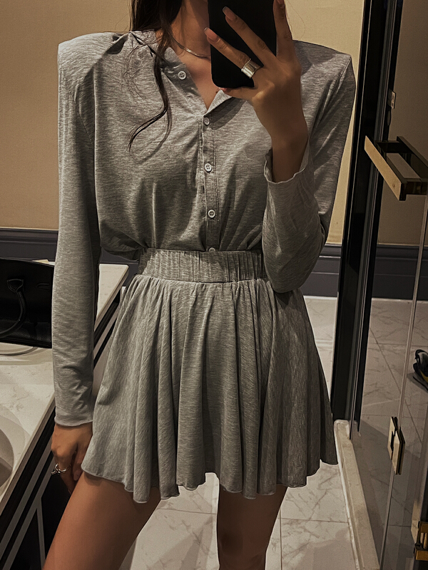 goods in stock! [VT] casual comfortable breathable sunscreen shirt + sweet skirt suit 8722# ozq