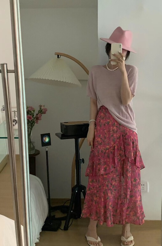 【SUNSHINE】簡約純色露背防曬衫+不規則碎花半身裙兩件套裝(配可拆鏈條)  YS1-301691#  CQW
