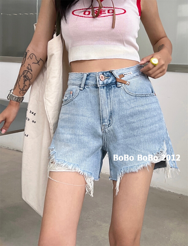 New in early summer! [Bobo] hole breaking Korean versatile denim shorts 2012# cqw