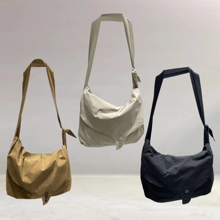 [jibujianchuan] fashionable Korean classic messenger bag b10# L
