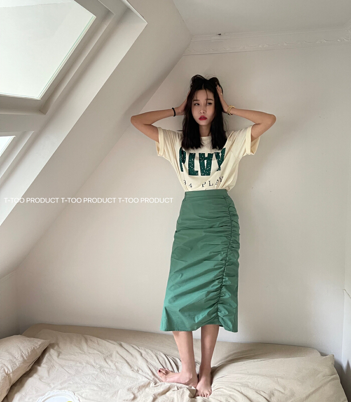 New in early summer! [t-too] round neck printed T-shirt + high waist Korean skirt set 882642# LSL