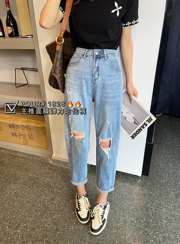 New in early summer! [pour one] Korean perforated Harlan jeans p1536# L