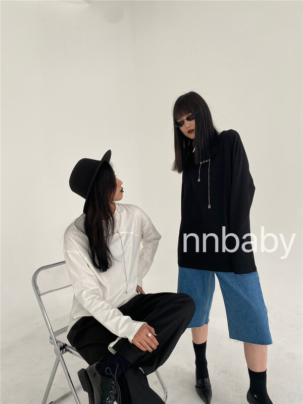 New year in early spring! [nnbaby] Harajuku style, foreign style, fashionable and versatile long sleeved T-shirt (with chain) 1777# CLS
