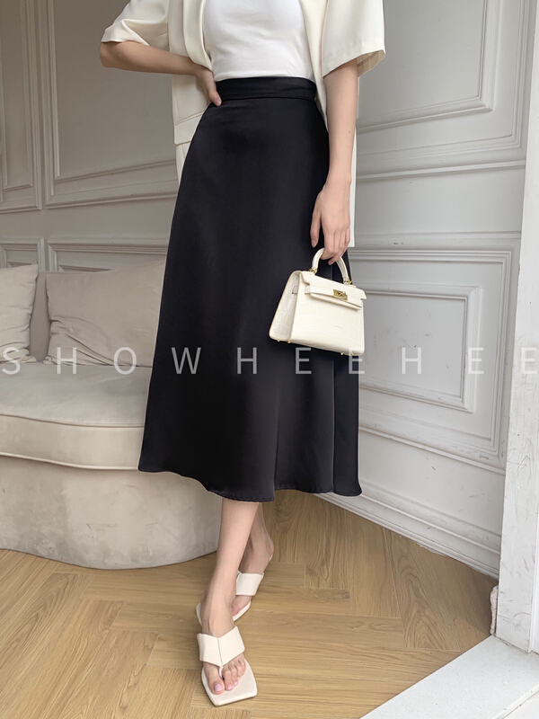 New in early summer! Slim dress