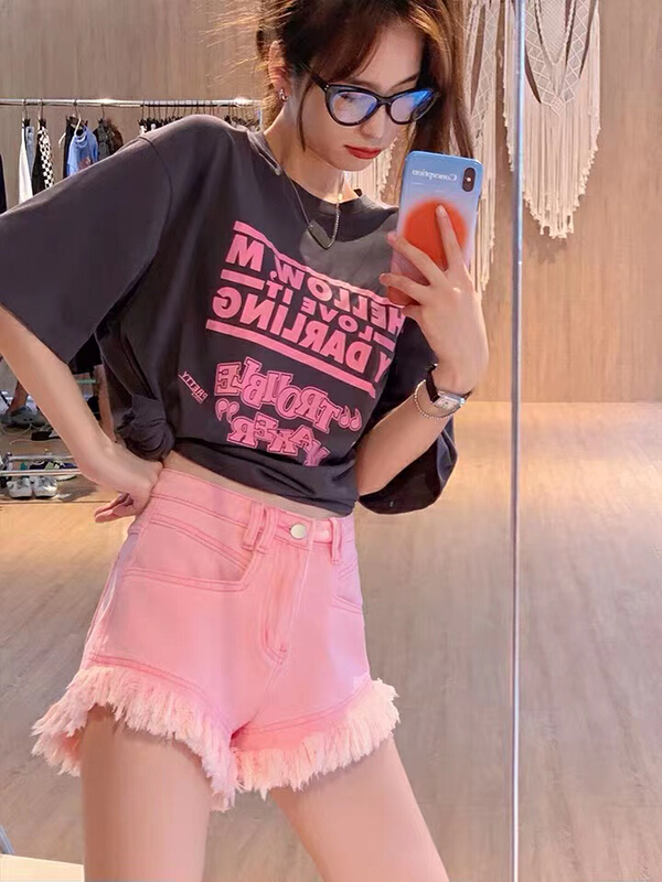 New year in early spring! [good] pink tassel edge Spice Girl denim shorts ys1-7627# JJ
