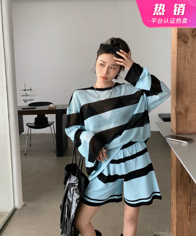 [Tutu] Korean crew neck loose knit + stripe comfortable casual Shorts Set 32992# LSL