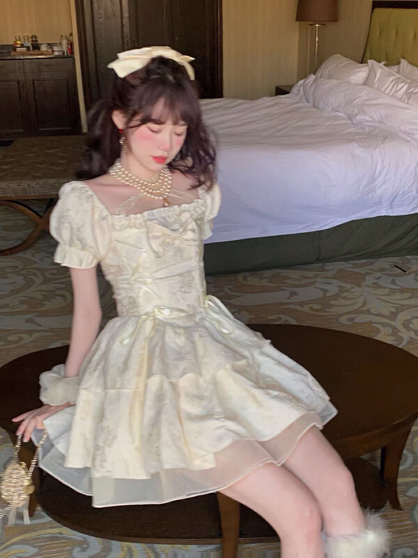 New in early summer! [Yingying new clothes] gentle wind lace up fungus edge waist closing dress 7256# Cl