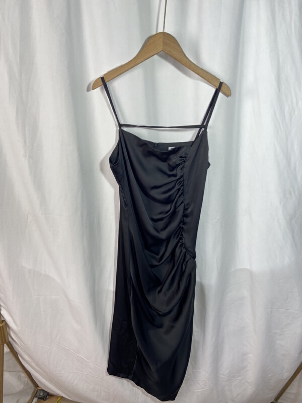 [Yi show shop] suspender small sexy foreign dress 1370# Cl