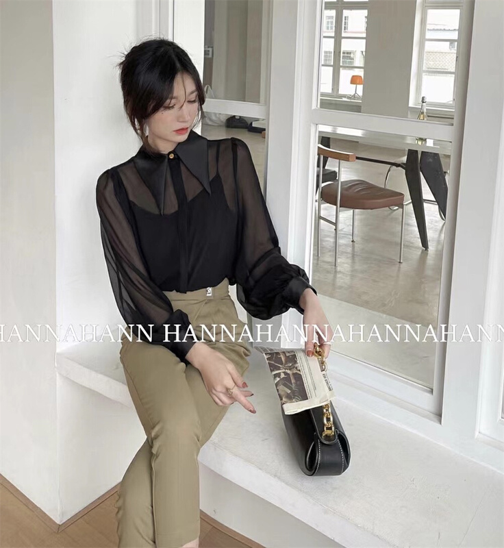 New year in early spring! [Hanna including that] micro transparent pointed collar versatile shirt + simple suspender vest suit 8091# XJ