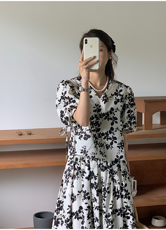 [the mind] Korean style versatile V-neck floral shirt 60325# XYJ
