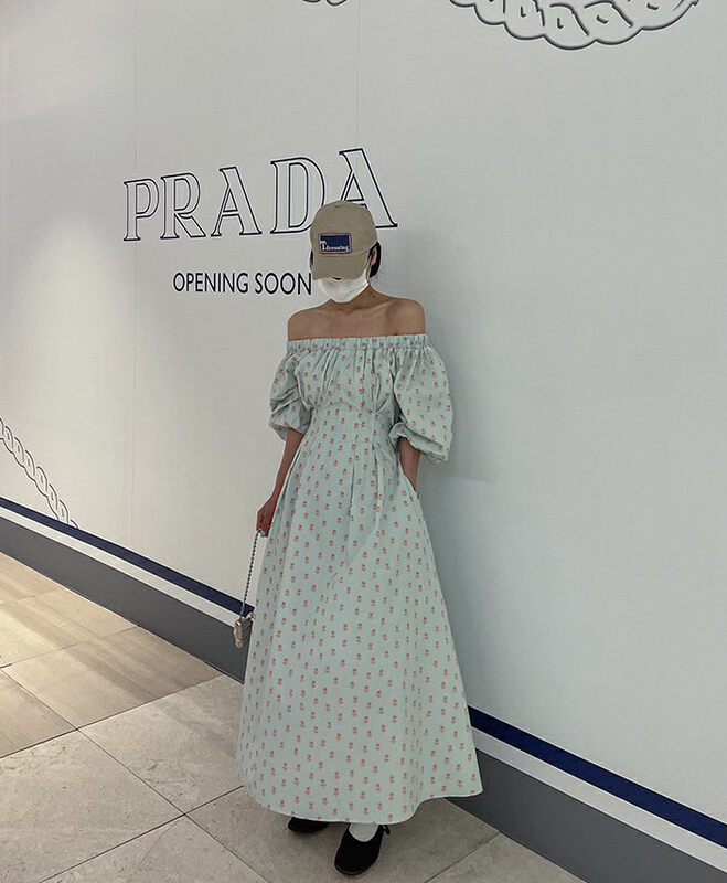 New in early summer! [savage] Korean fashionable elastic one line neck off shoulder bubble sleeve dress e-8082# WPL