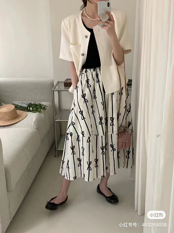 New year in early spring! [zicci] Korean bow stripe printed long skirt 106553# lwy