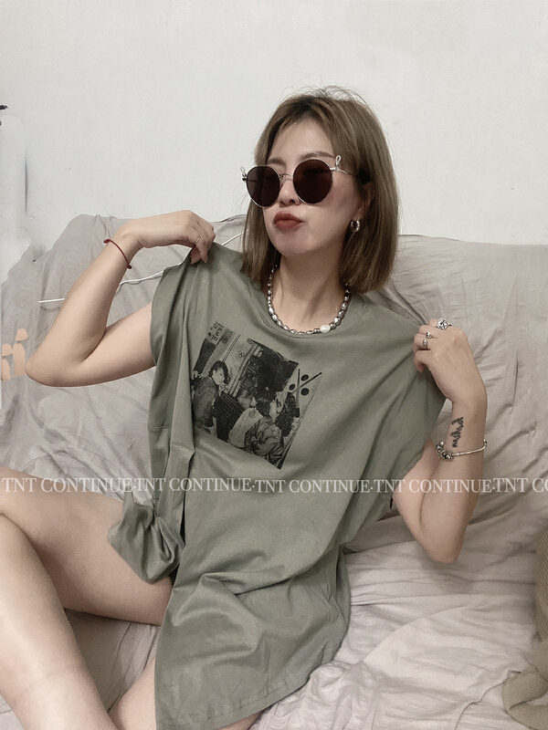 [TNT continue] Korean spray painted split hem vest / sling 287# XYY