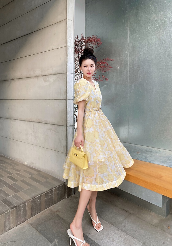 New in early summer! [Si Xuan] elegant V-neck dress (with belt) 220305-1# JJ