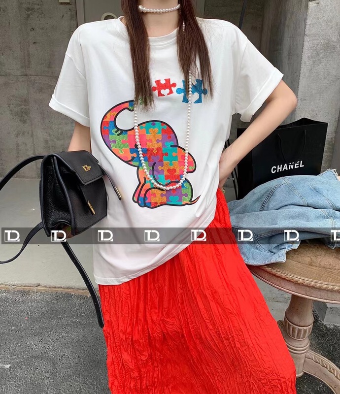 New in early summer! [tangdou original] Xiaoxiang Crystal hot drill Pullover Korean Short Sleeve T-shirt 9523# WTT