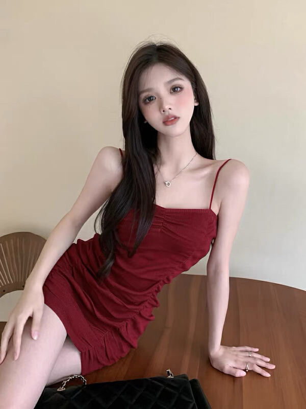 【肥婆家（F.P）】洋氣性感褶皺包臀修身吊帶連衣裙  11210#  HBX