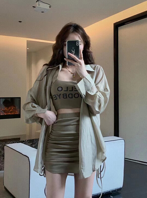 New in early summer! [MI] Korean off shoulder shirt + high waist slim skirt suit (with sling) 9173# PCZ