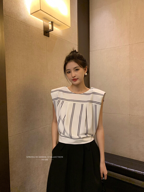 New in early summer! [neihe] back bow design shoulder pad stripe short sleeve T-shirt 22216# zxx