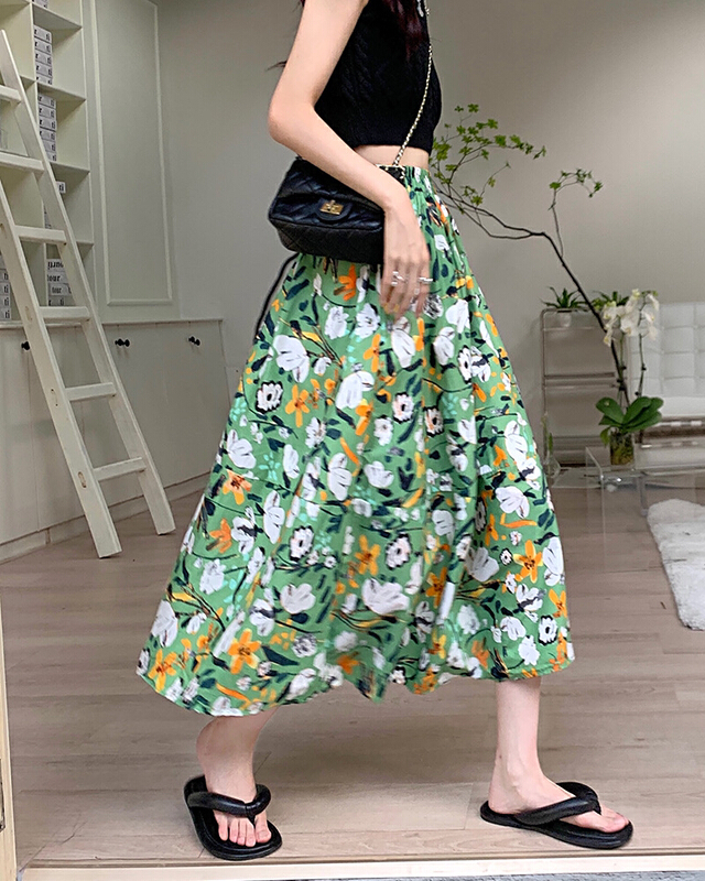 New in early summer! [timely rain] Han Feng ins design sense retro oil painting girl sweet printing high waist thin a skirt 77702# WPL