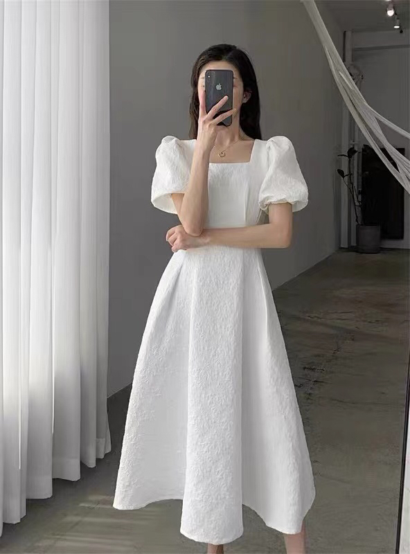 New in early summer! [S. small age] square neck bubble sleeve temperament dress 6663# hjy