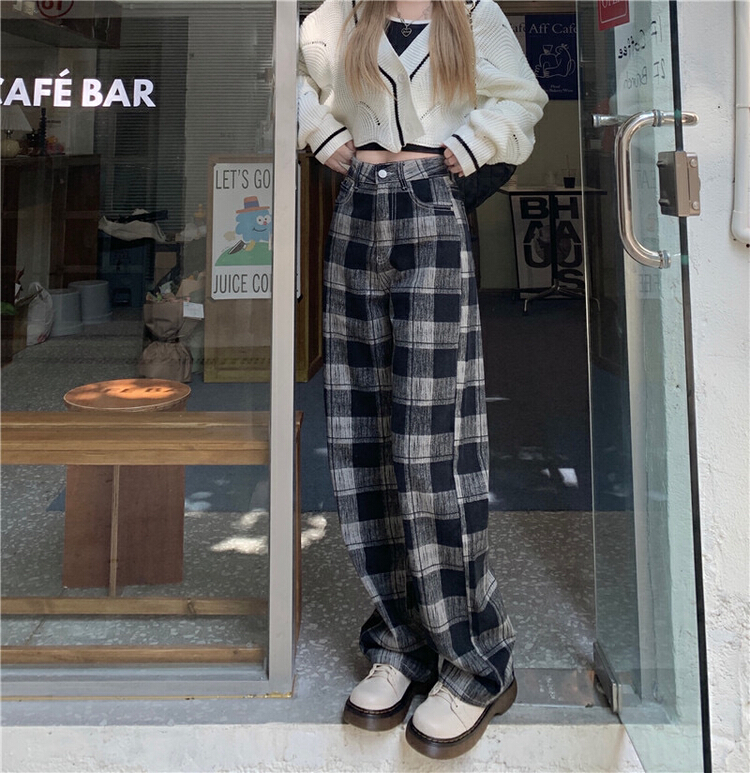 New year in early spring! [mate fashion] black and white checkerboard straight jeans 8277# ozq