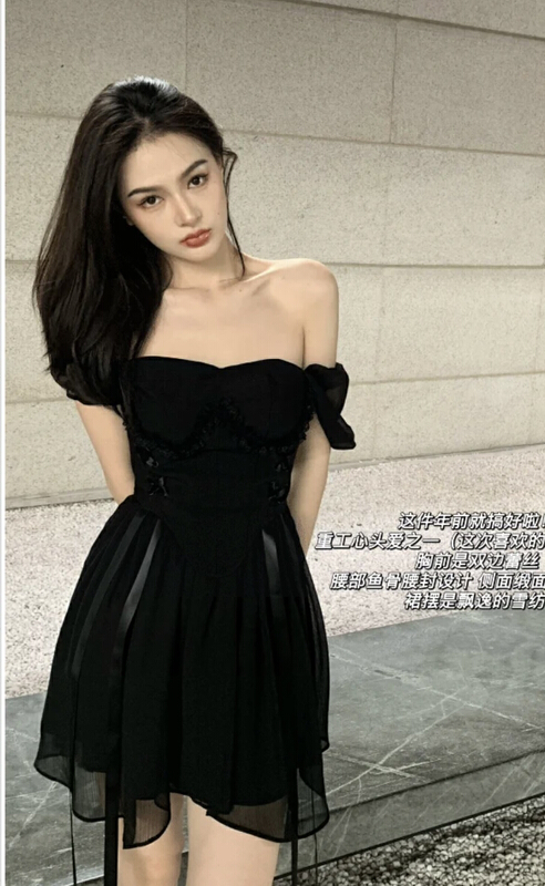 New in early summer! [Yingying new clothes] Spice Girl slim fitting stitched dress (with ribbon) 7098# Cl