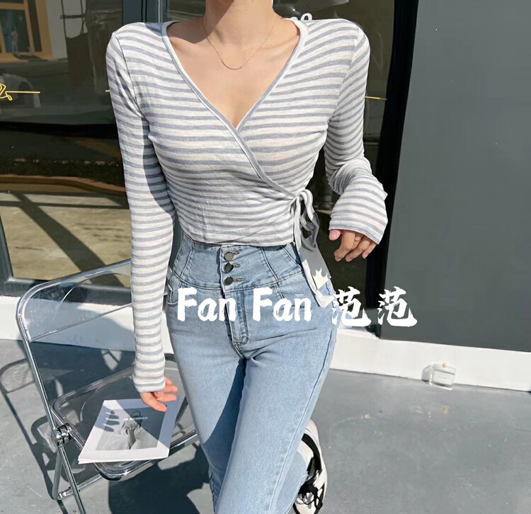 New year in early spring! [fan fan] French V-neck bandage stripe versatile blouse 1082# JJ