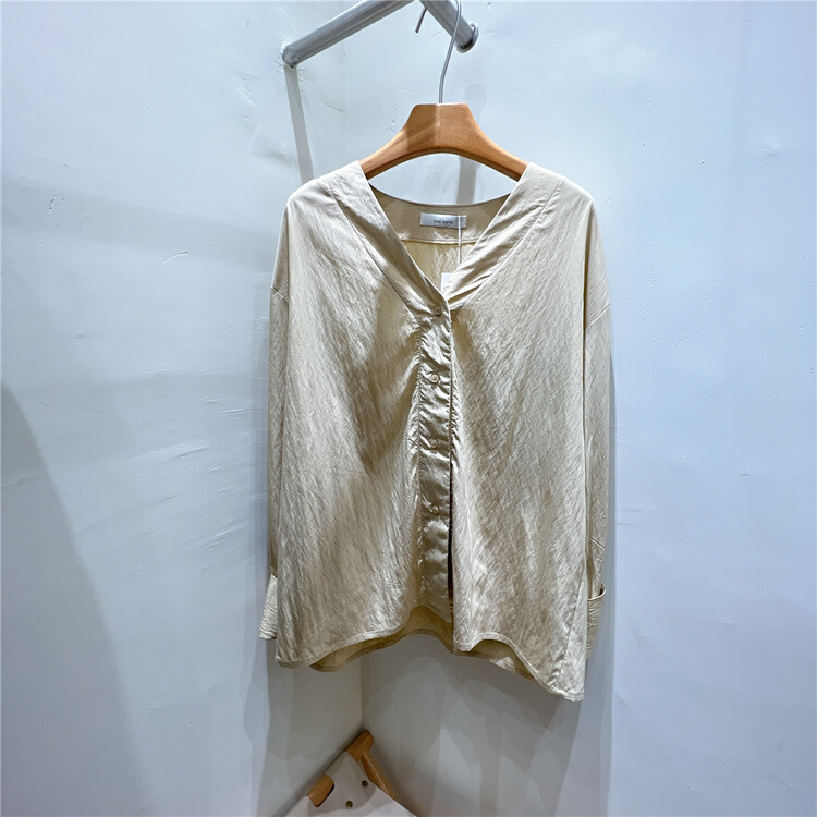 New year in early spring! [one more] V-neck Versatile Single breasted shirt 23009# XYJ