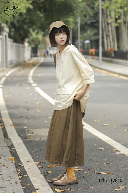 New in early summer! [original of three vegetarian clothes] casual simple loose hooded short sleeved T-shirt 12815# XYJ