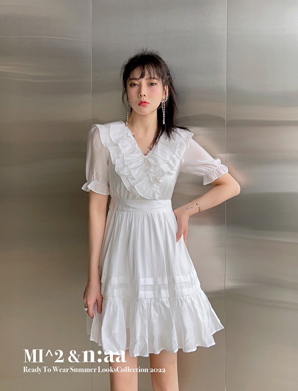goods in stock! New in early summer! Simple color dress