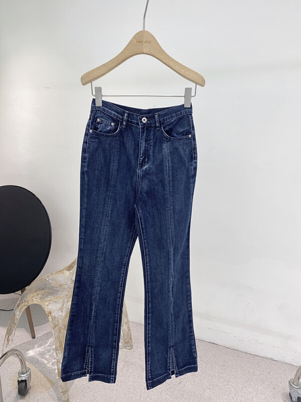 goods in stock! New year in early spring! [Yang lotus] micro flare design slit jeans s12140074# ozq
