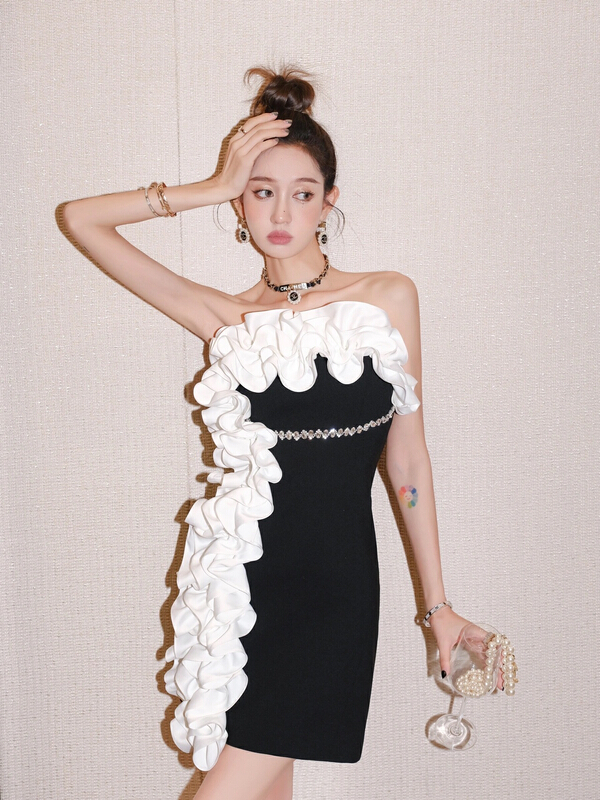 goods in stock! New year in early spring! [ala] minority design style temperament white lace black strapless dress l1278# JJ