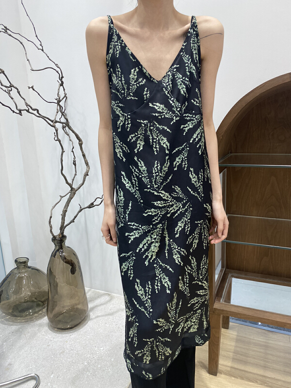 New year in early spring! [Bu class] strap adjustable floral dress 13593# zxl