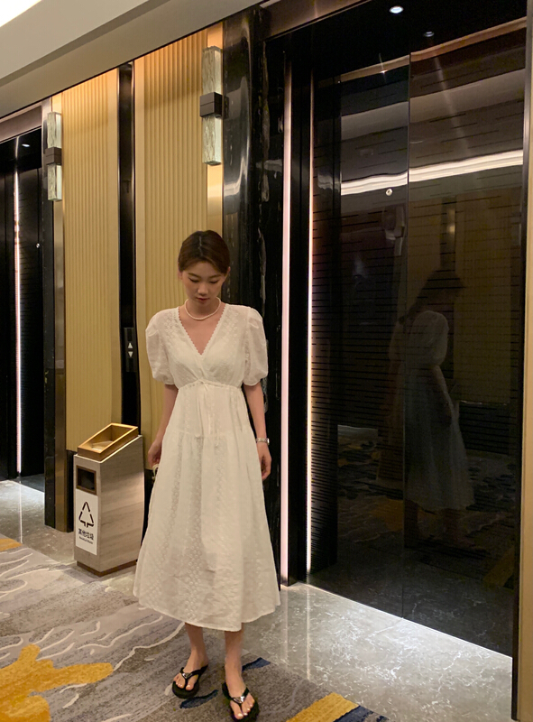 [Za] French Style Bubble Sleeve V-neck lace embroidery dress 10557# LSL
