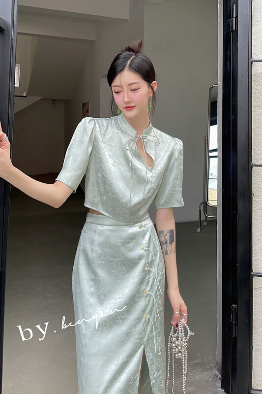 [benyan] temperament retro blouse + slim skirt suit 6132# zxx