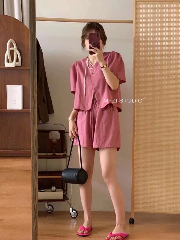 [m.zi studio] V-neck button up blouse + high waist slim casual Shorts Set 5623# HBx