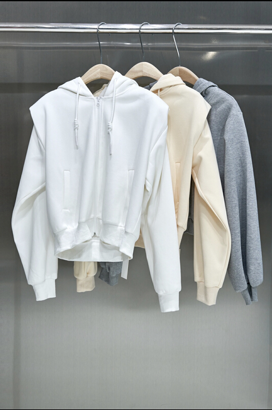 早春上新！【DS】韓風百搭重工燙鑽連帽衛衣  51791#  XYJ