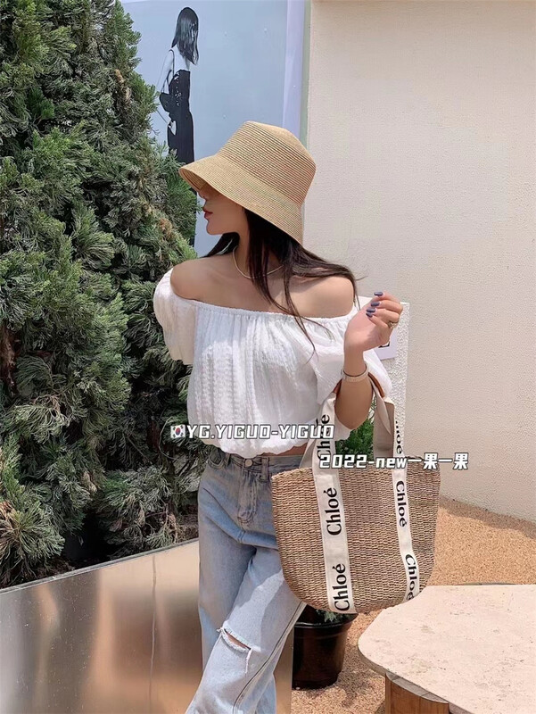 [yiguoyiguo] French one shoulder bubble sleeve shirt 3809-1# PCZ