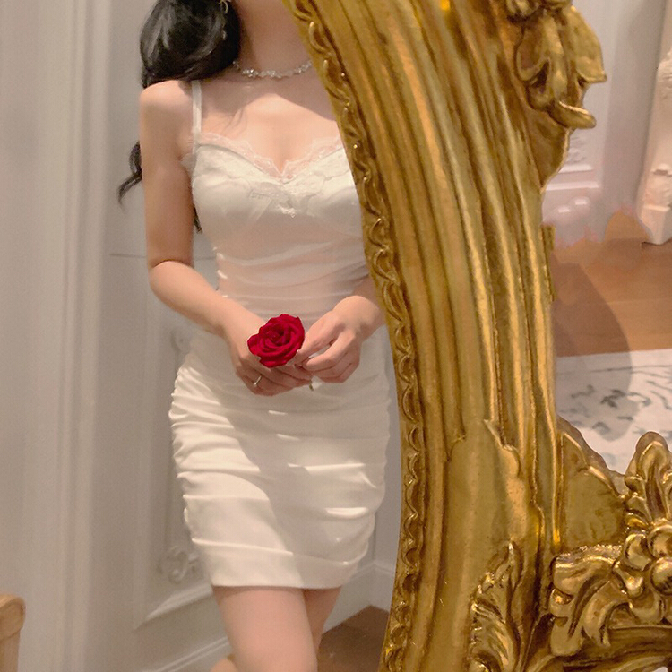 New in early summer! [pepper] temperament slim sling lace dress ys1-1243# ozq
