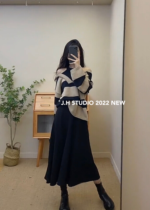 New year in early spring! [JH] net red Halter striped sweater + woolen skirt suit (suit only) 40835# hjy